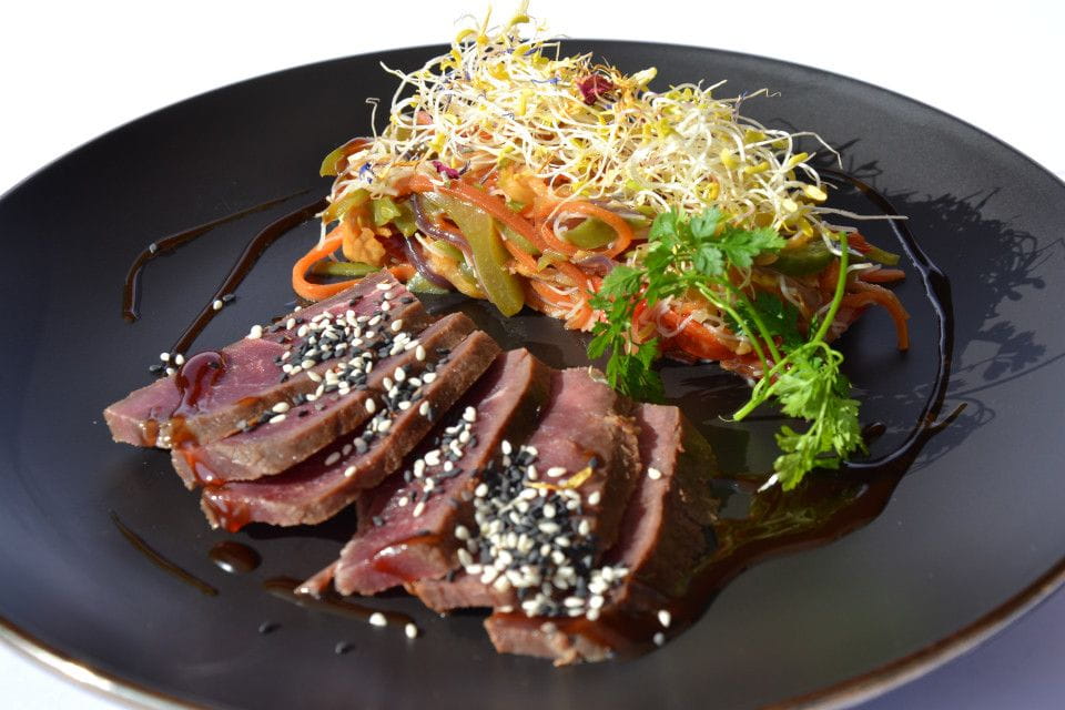 Tataki boeuf salade Chinoise