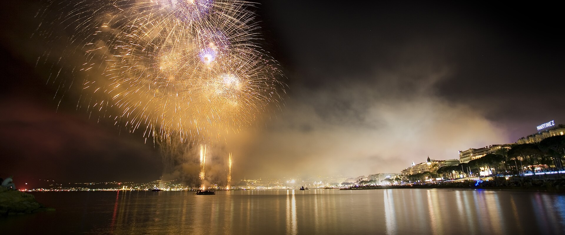 Feu d'artifice French Riviera - 60 tirs, 1'30 minutes – One Artifice